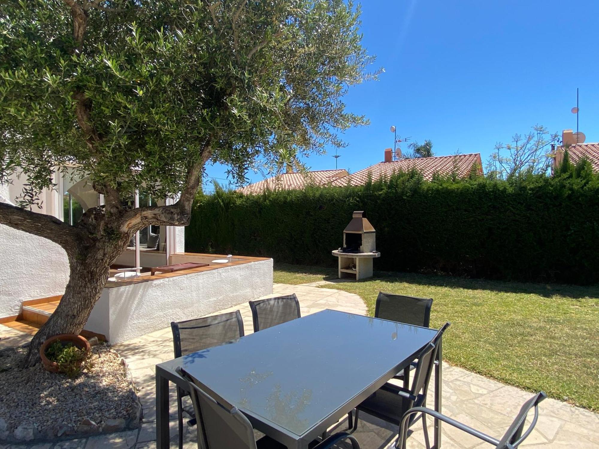 Villa Caramonte, En Costa Dorada Les Tres Cales Exteriér fotografie